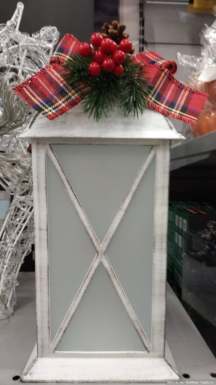 Василёк в новогоднем отделе в Ленте (фото 9)