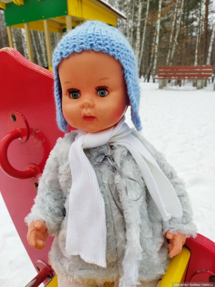 Андрейка на детской площадке