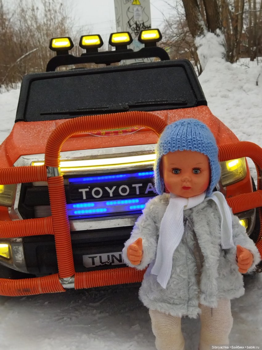 Андрейка на детской площадке