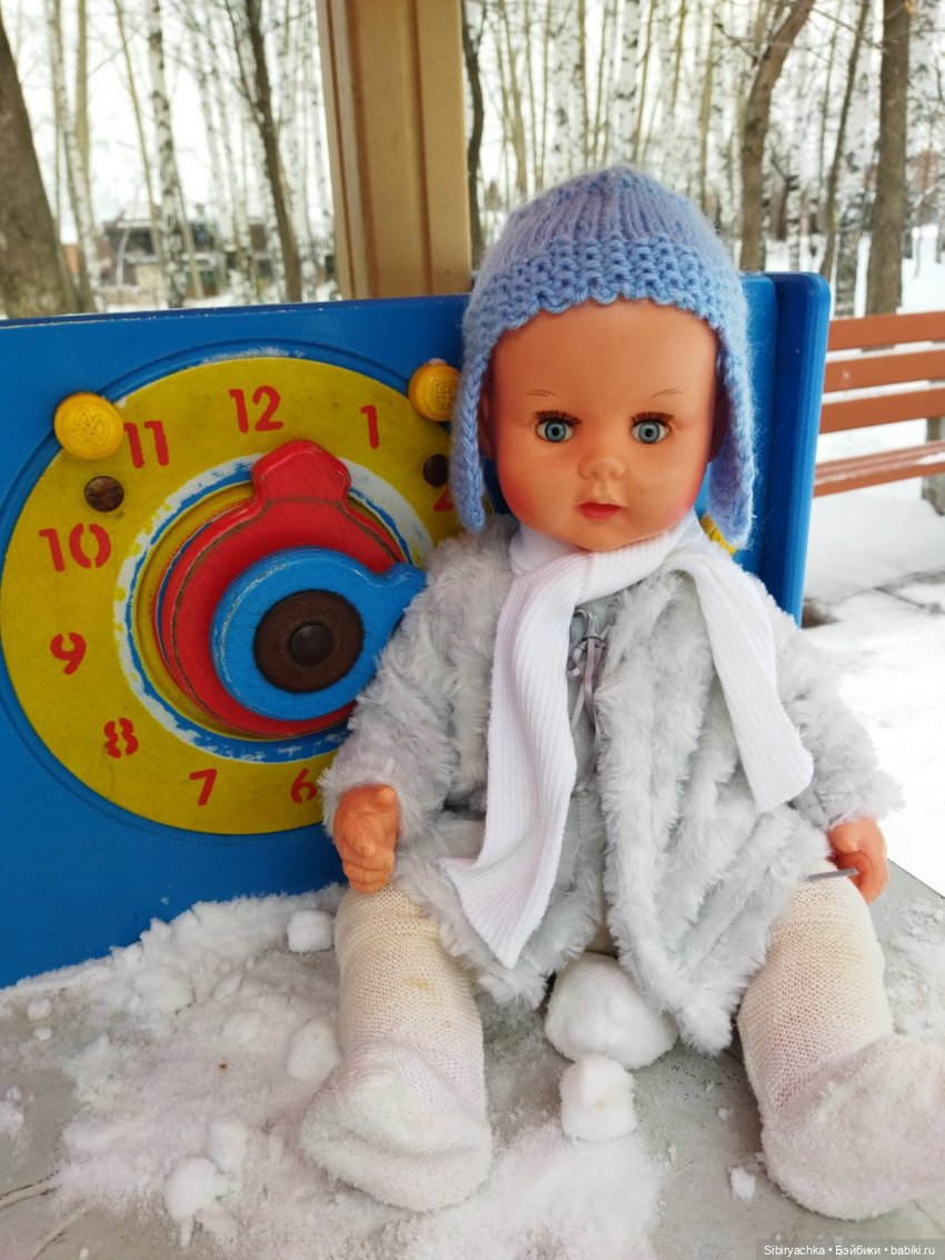 Андрейка на детской площадке