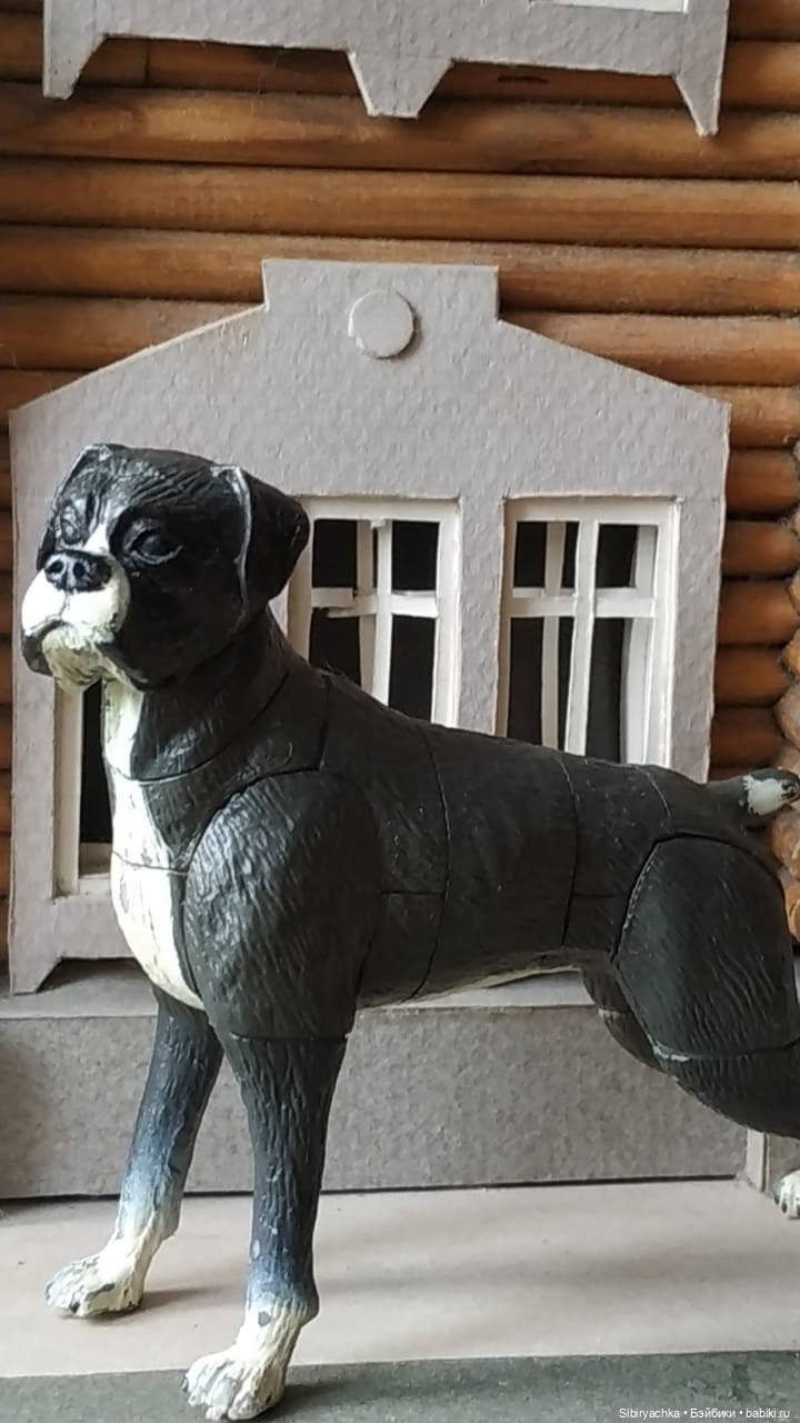 Василёк знакомится со старинным деревянным домом (фото 6)