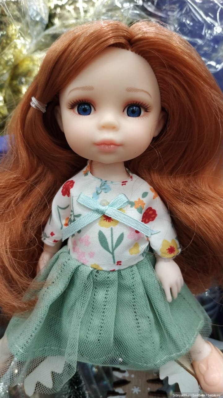 Первая прогулка Лизоньки в лесу