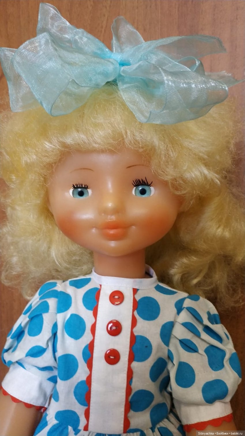 Белокурая красавица Лиля из Ворошиловграда (фото 3)