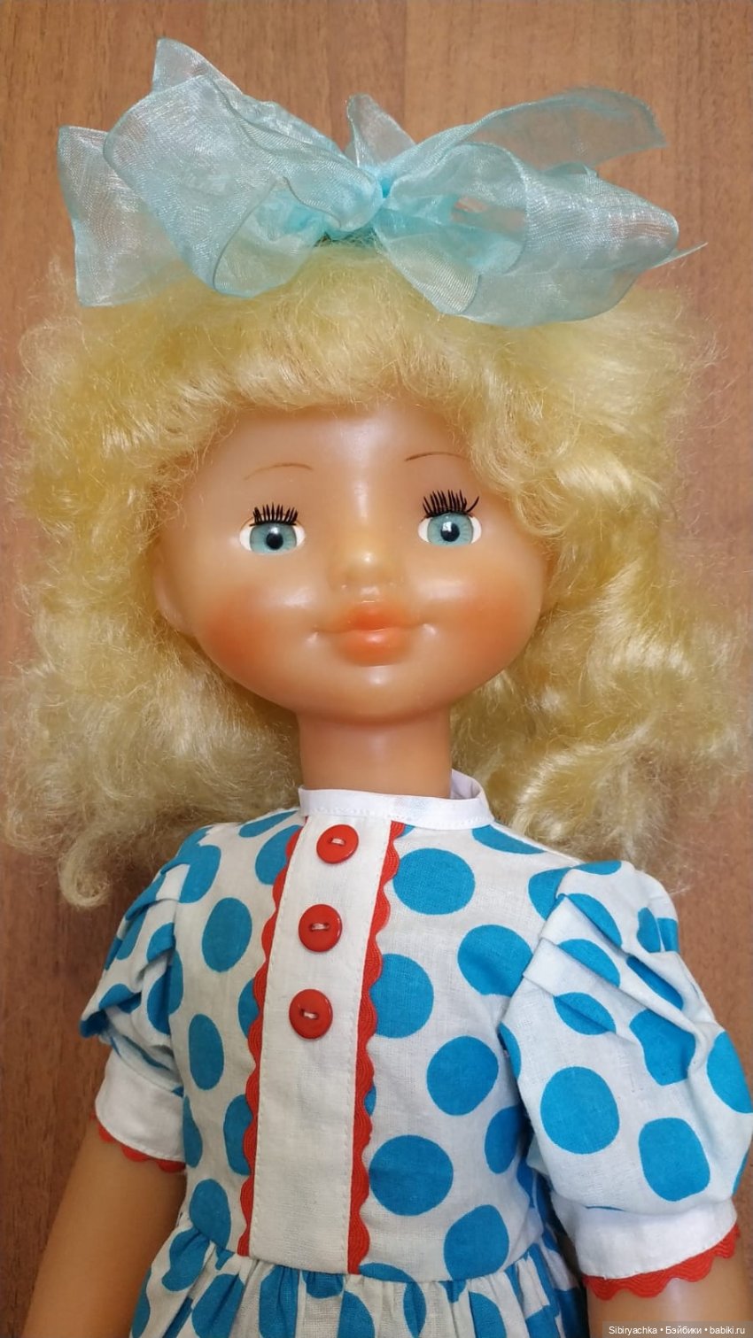 Белокурая красавица Лиля из Ворошиловграда (фото 9)