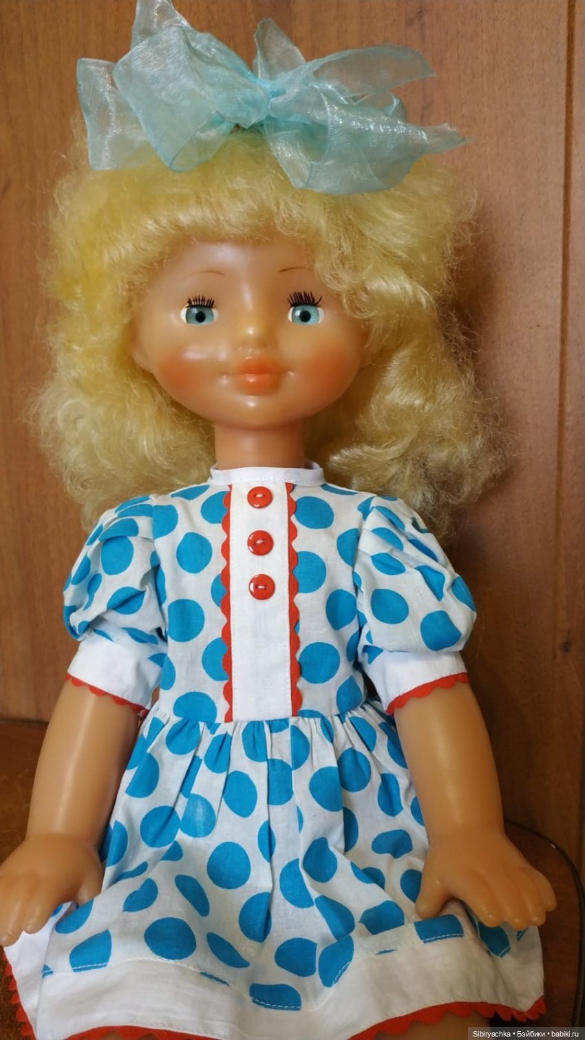 Белокурая красавица Лиля из Ворошиловграда