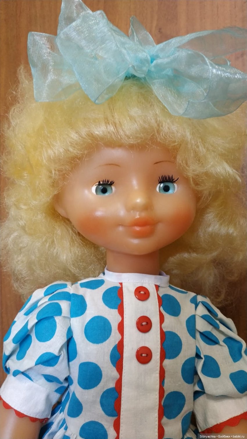 Белокурая красавица Лиля из Ворошиловграда