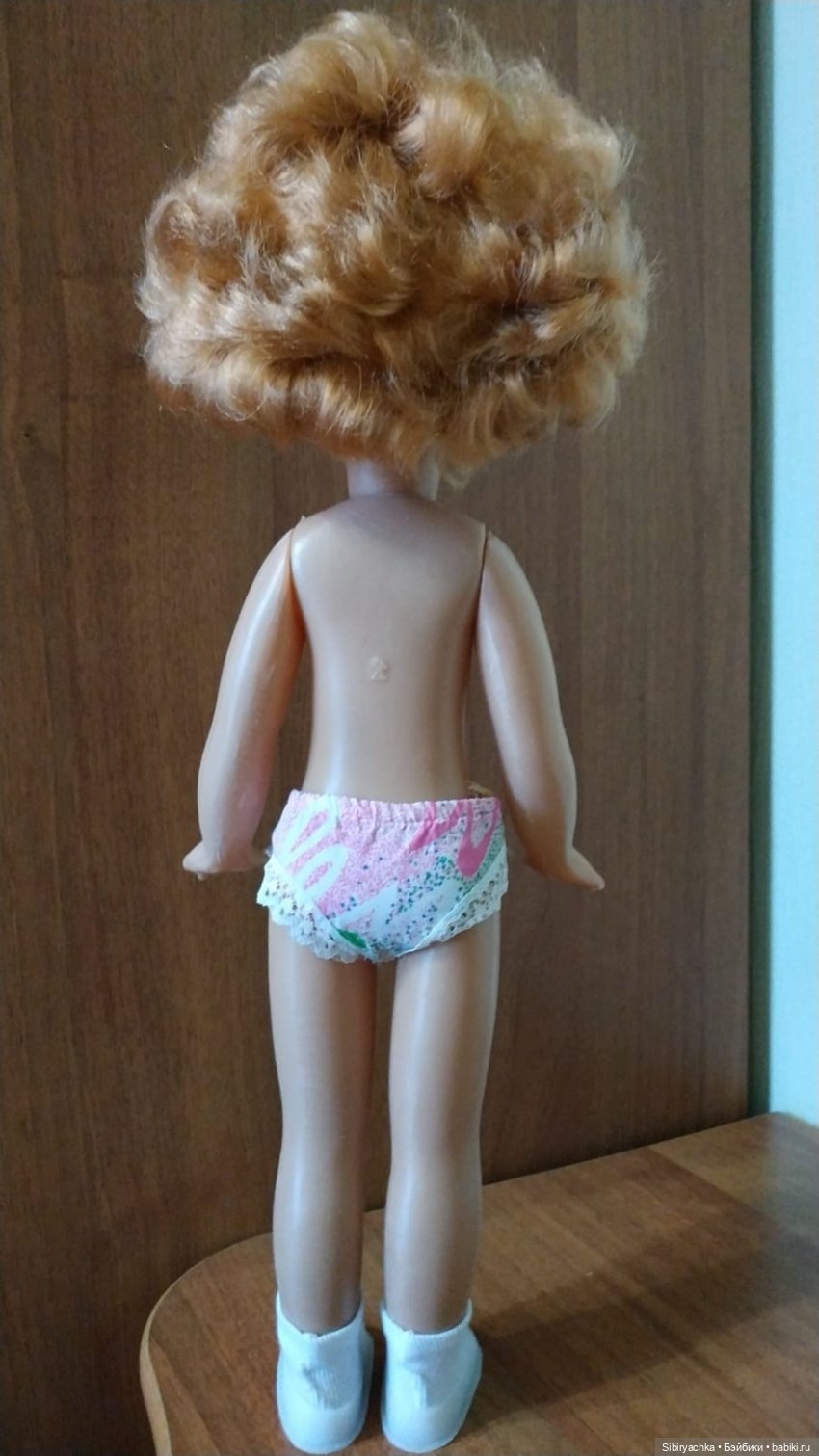 Серьёзная малышка Танечка