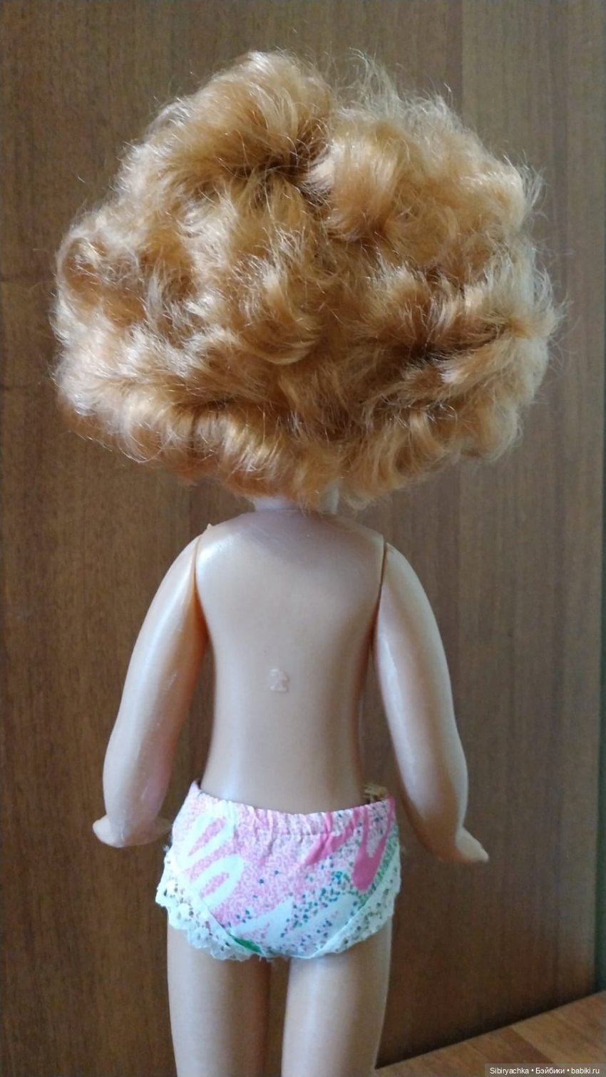 Серьёзная малышка Танечка