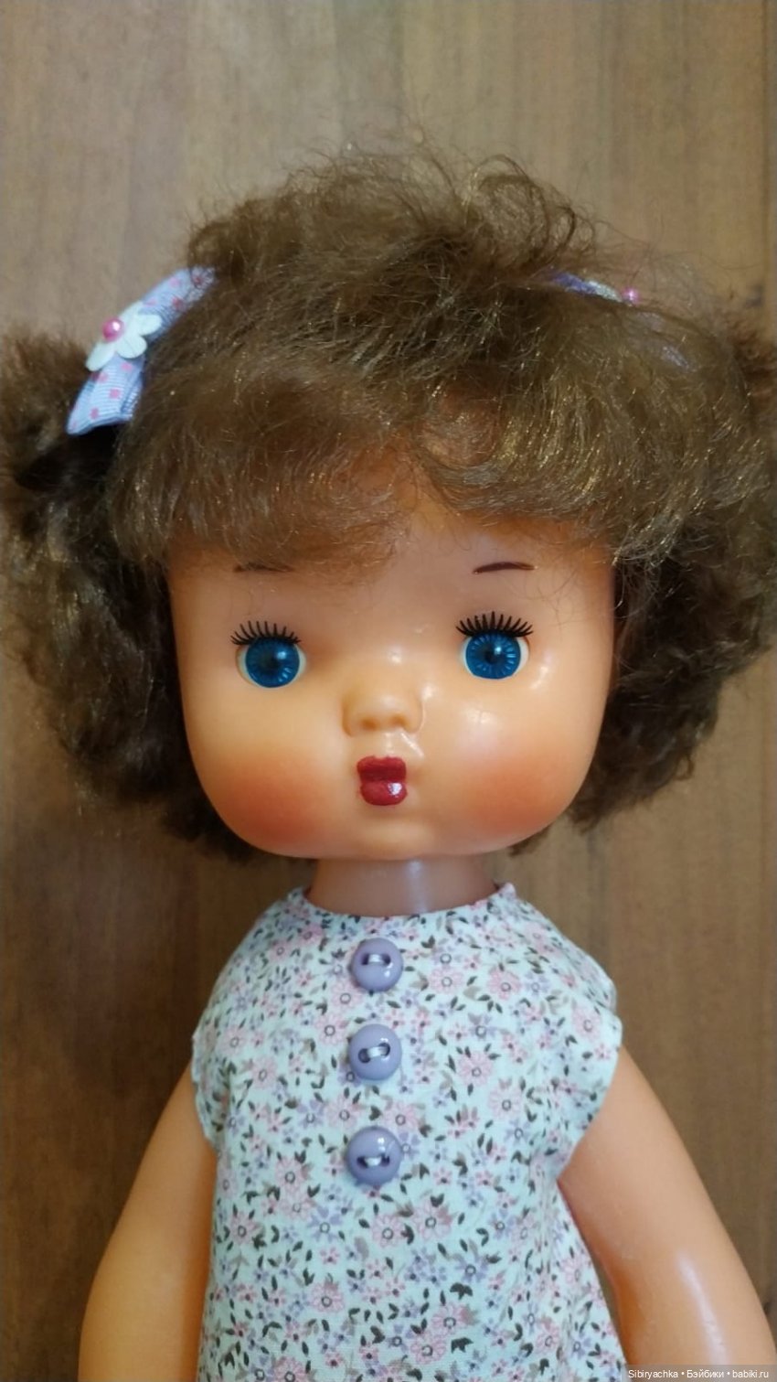 Серьёзная малышка Танечка (фото 3)