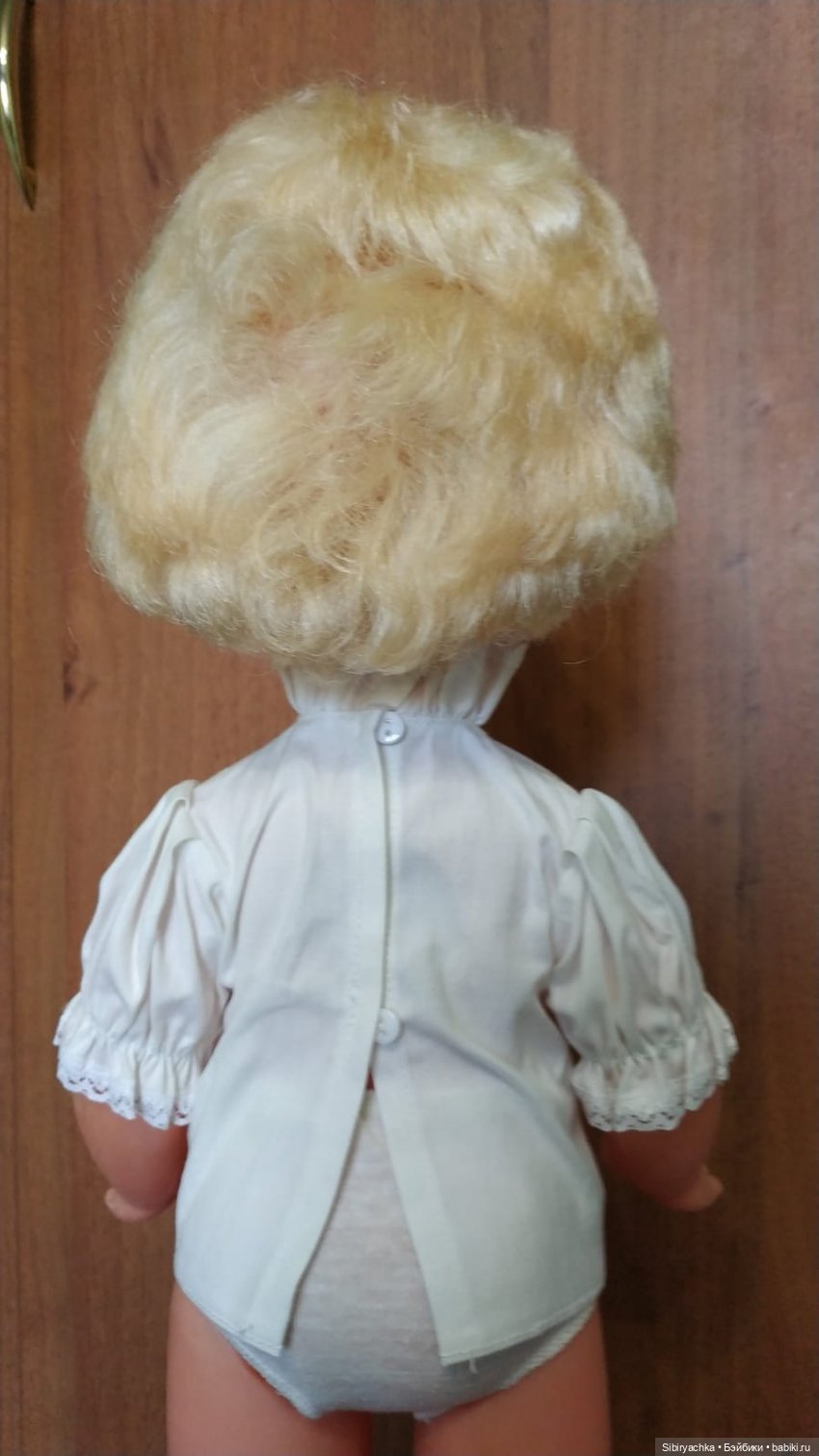 Белокурая малышка Алёнка из Киева