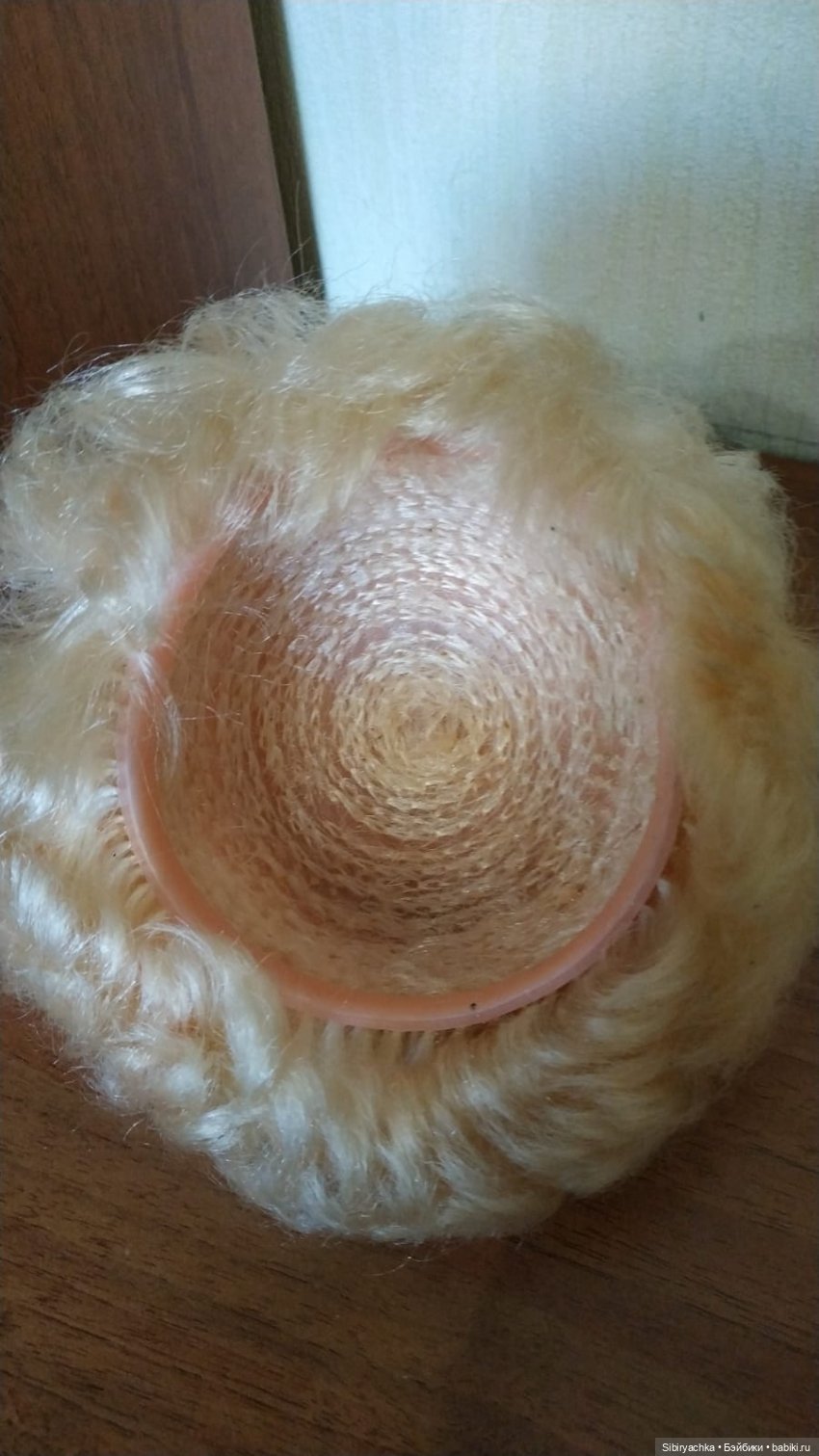 Белокурая малышка Алёнка из Киева (фото 4)