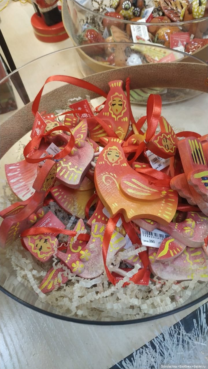 Василёк в сувенирной лавке