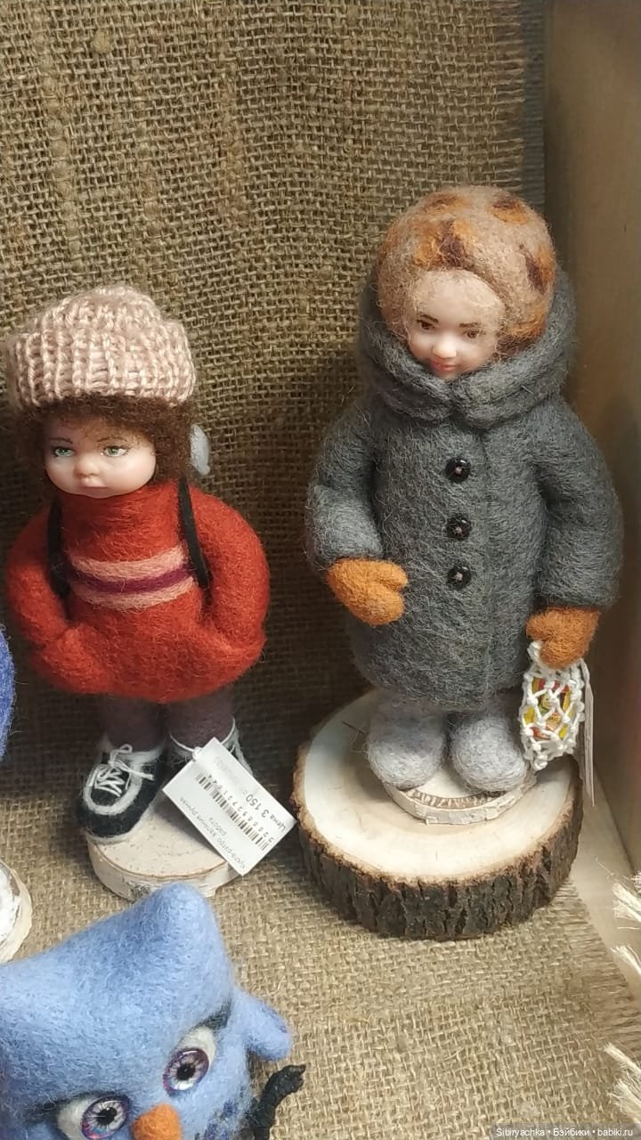 Василёк в сувенирной лавке