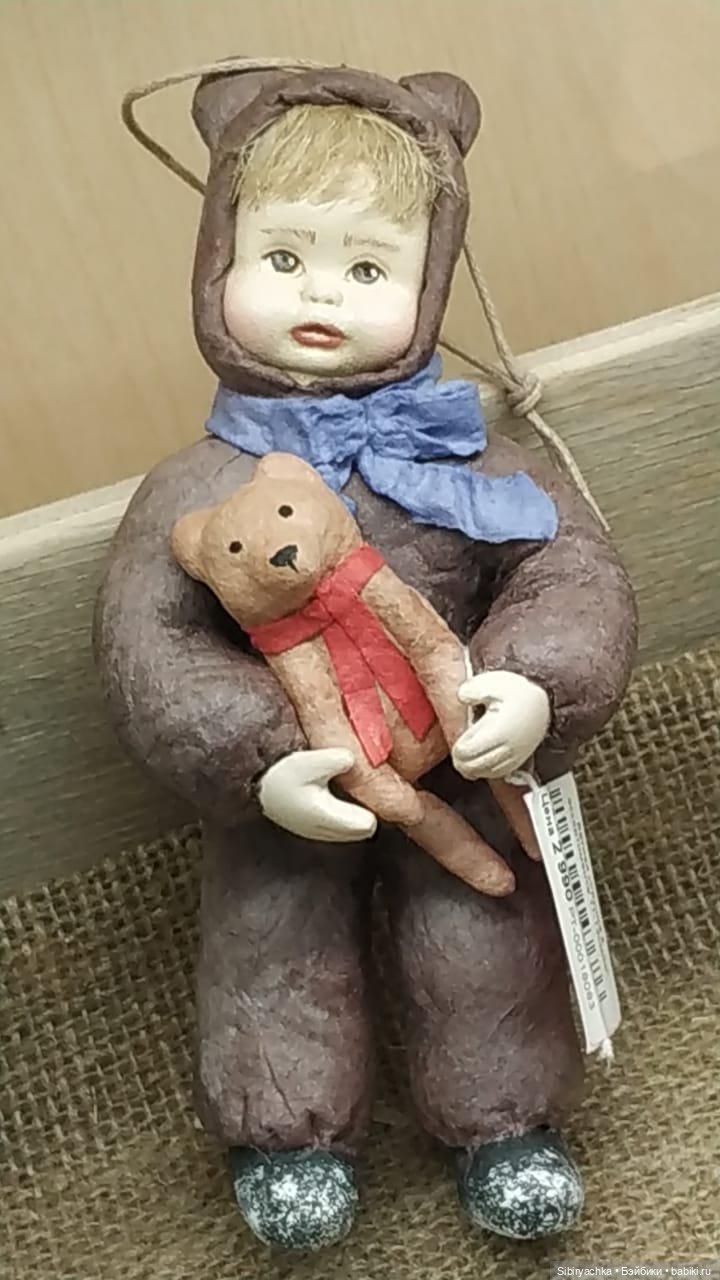 Василёк в сувенирной лавке