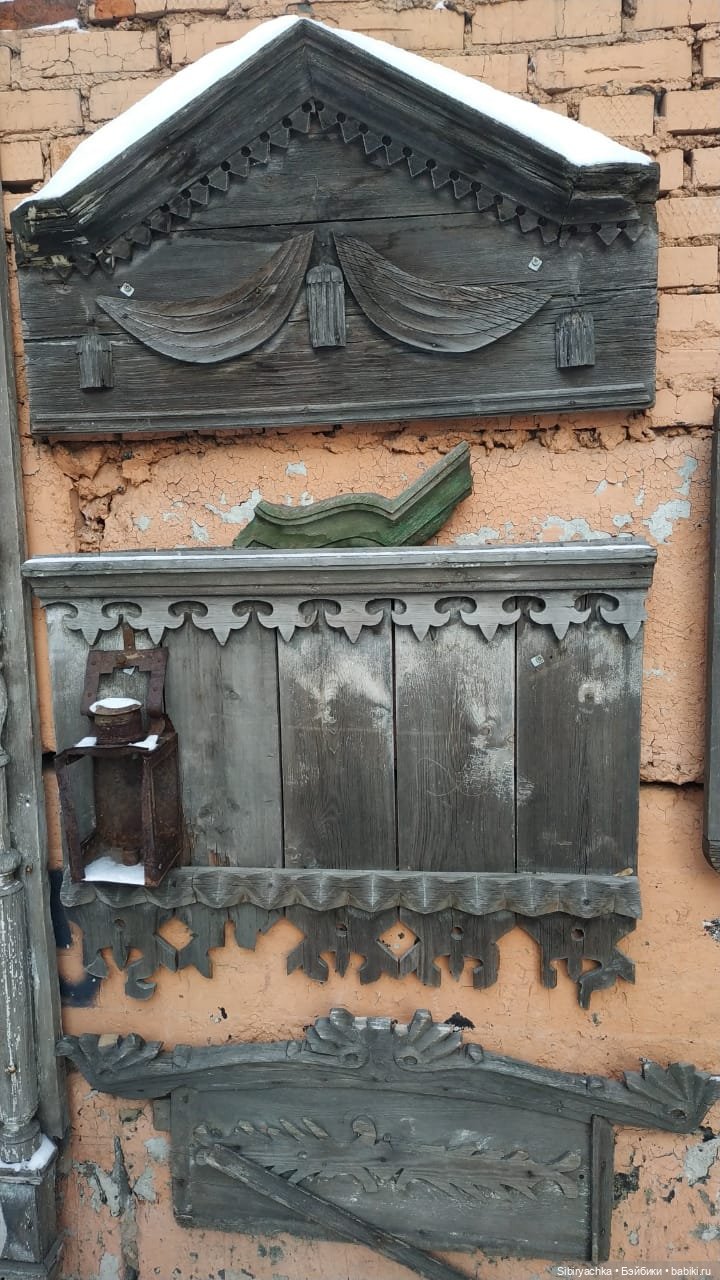 Василёк в сувенирной лавке