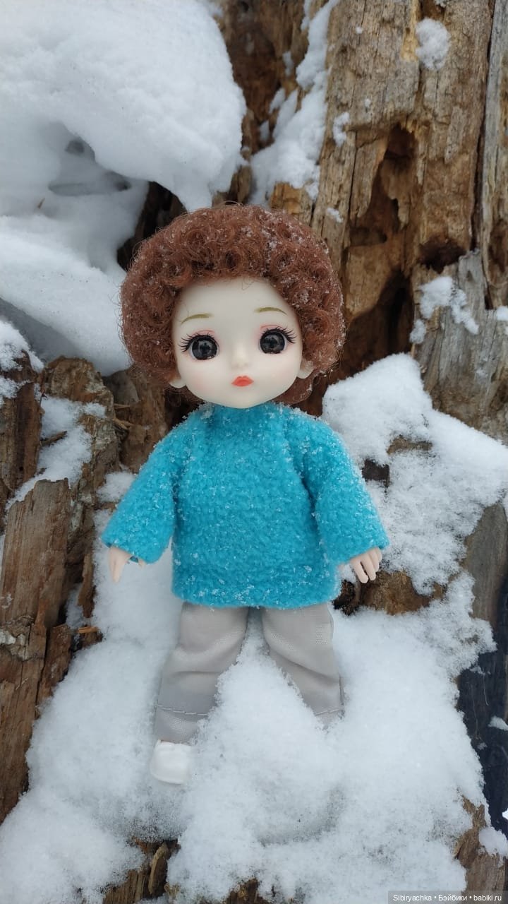 Прогулка Василька и Лизоньки в лесу