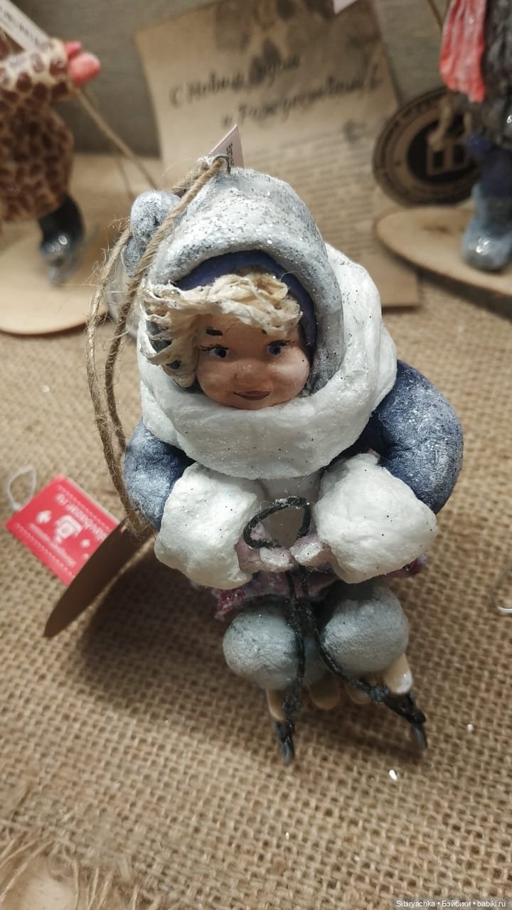 Василёк в сувенирной лавке