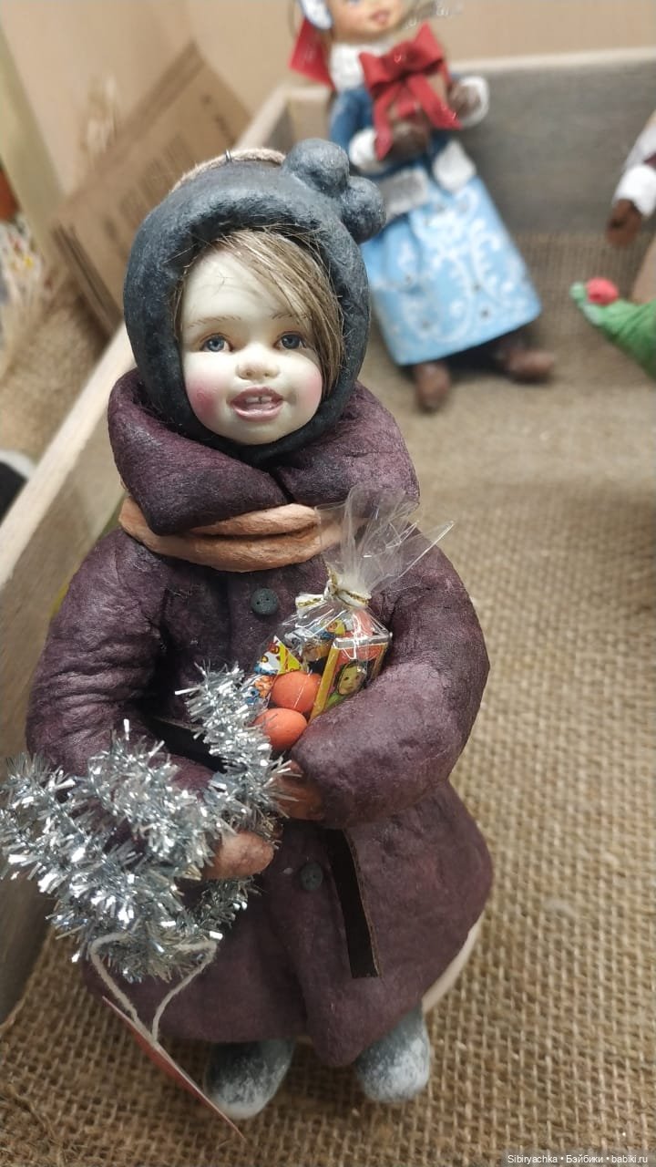 Василёк в сувенирной лавке