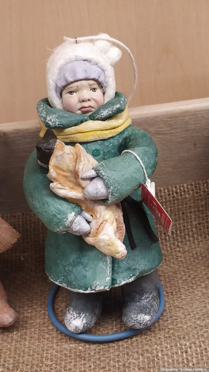 Василёк в сувенирной лавке