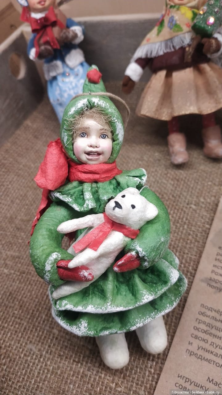 Василёк в сувенирной лавке