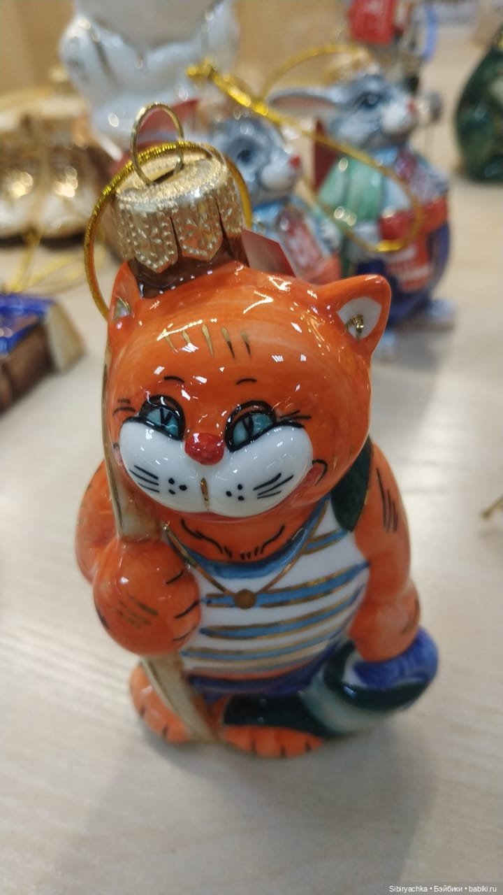 Василёк в сувенирной лавке