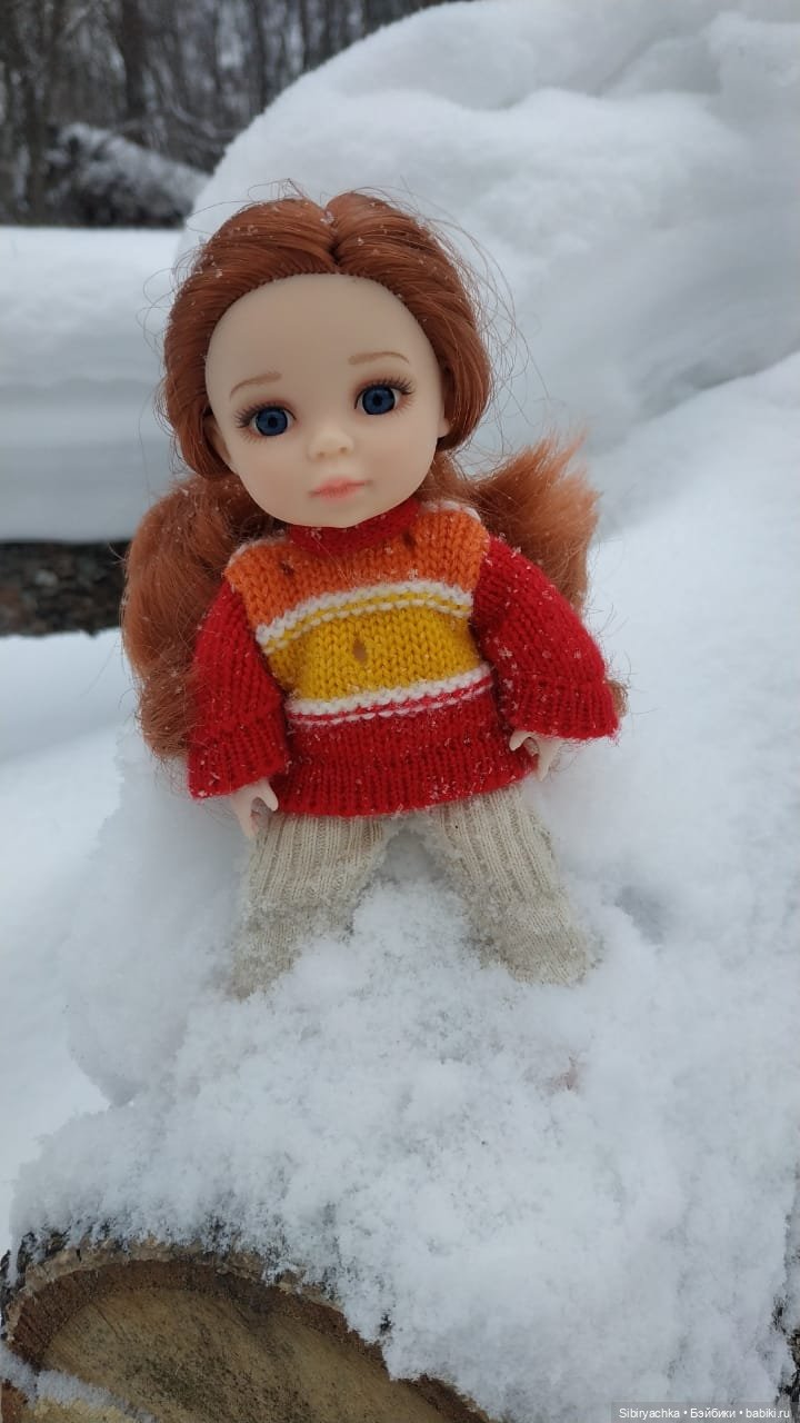 Прогулка Василька и Лизоньки в лесу