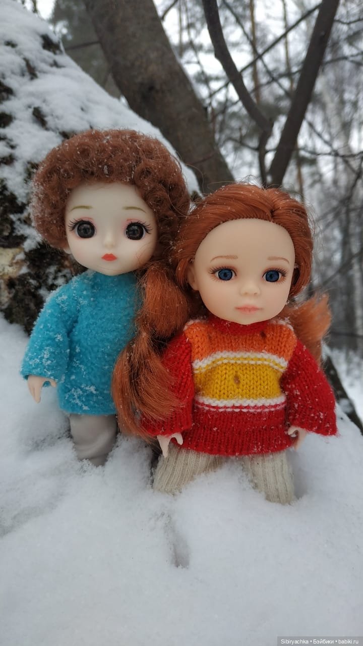 Прогулка Василька и Лизоньки в лесу