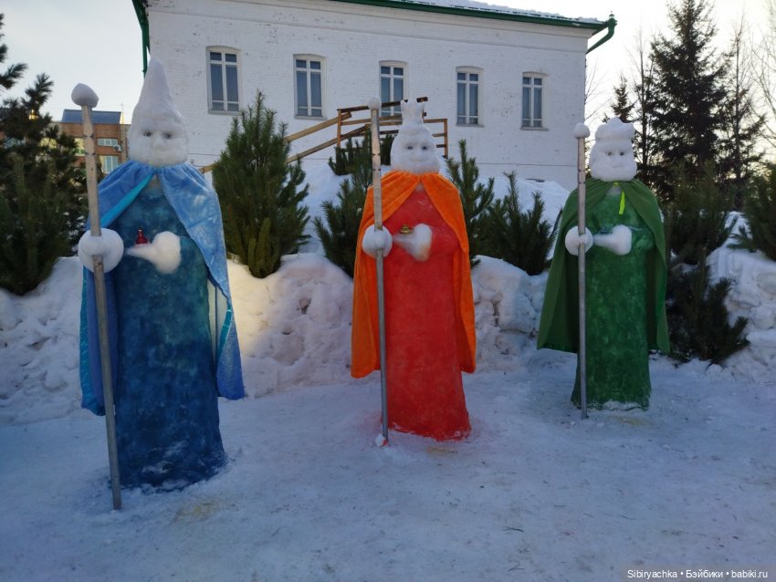 С наступающим Рождеством — Новый год и Рождество: праздничные фото кукол (фото 9)