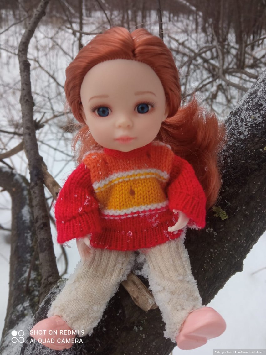 Василёк гуляет в лесу с Ариной и Лизой (фото 3)