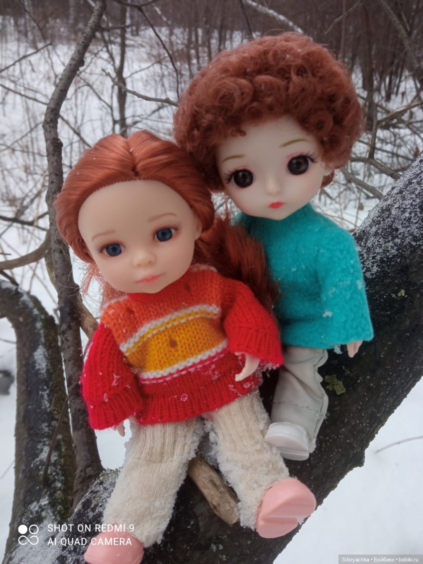 Василёк гуляет в лесу с Ариной и Лизой (фото 2)