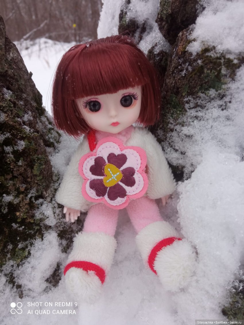 Василёк гуляет в лесу с Ариной и Лизой (фото 10)