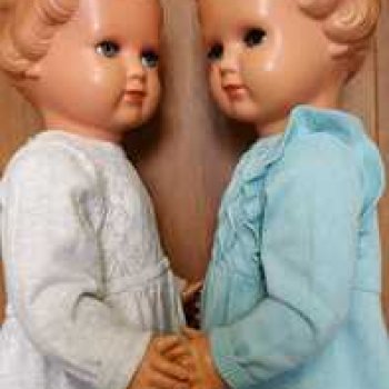 Сёстры Варенька и Маруся.