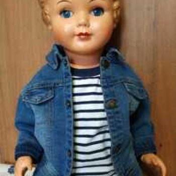 Мальчик из прошлого Гриша.