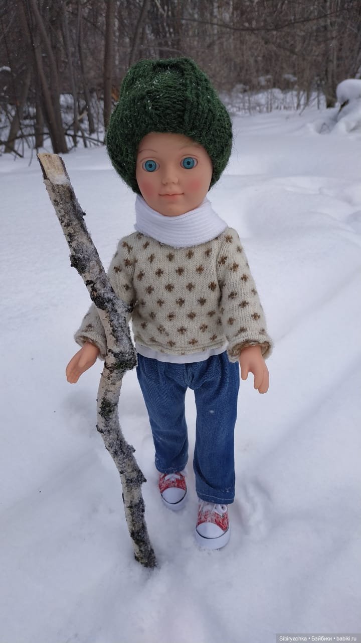 Александр гуляет в лесу — Российские куклы Весна