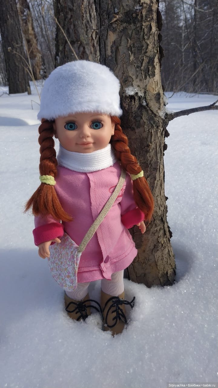 Аннушка отправилась в лес на поиски весны