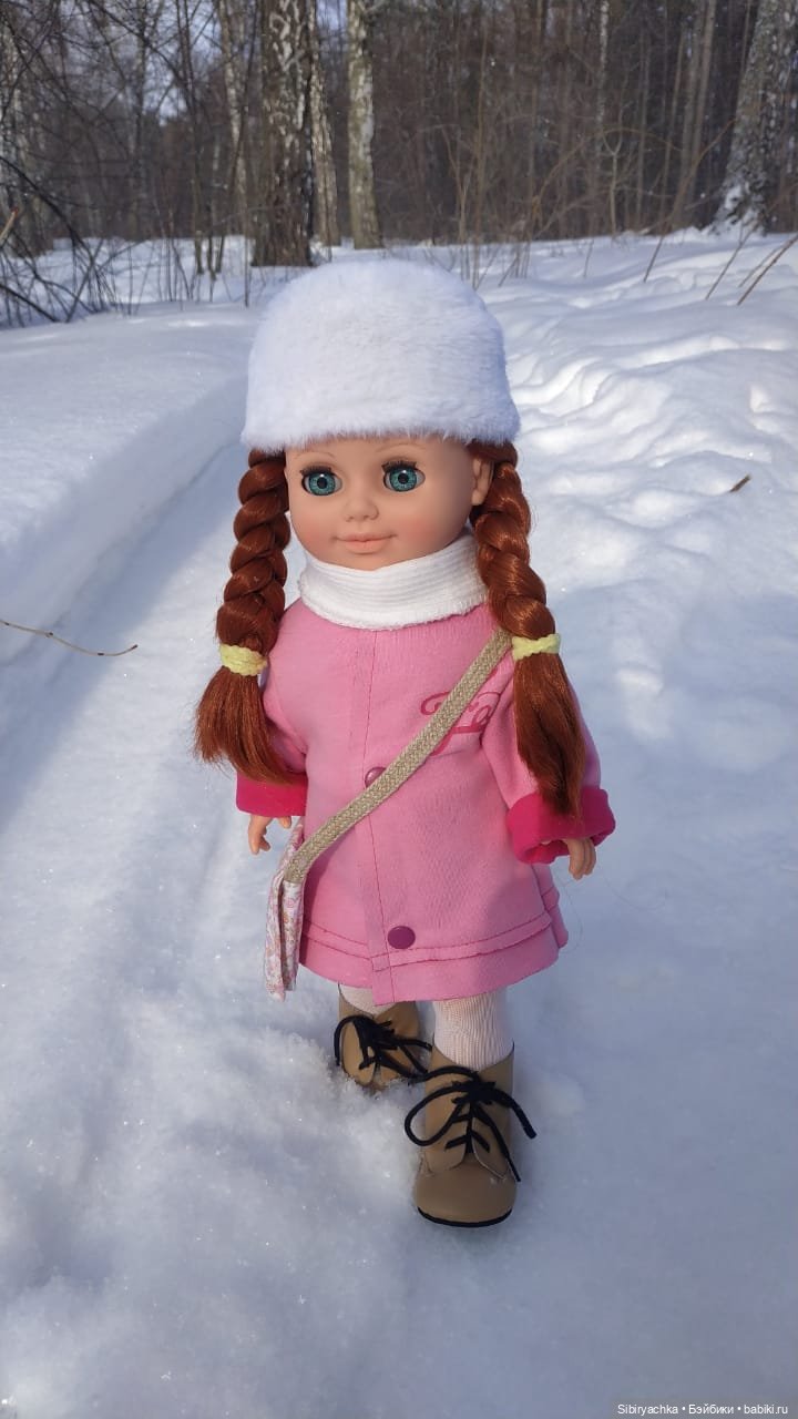 Аннушка отправилась в лес на поиски весны