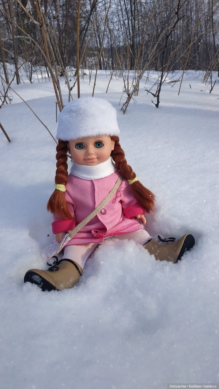 Аннушка отправилась в лес на поиски весны