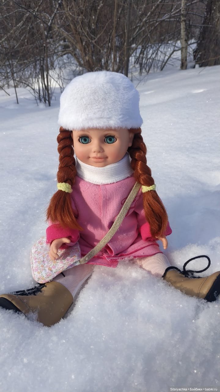 Аннушка отправилась в лес на поиски весны