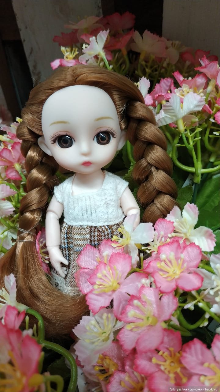 Глаша в цветочном отделе — Игровые куклы разных производителей (Разное): редкие бренды