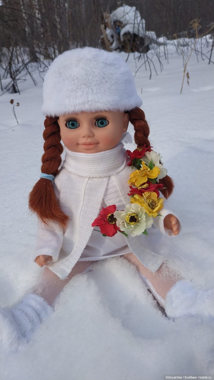 Аннушка, лес и цветы — Российские куклы Весна