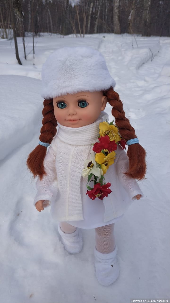 Аннушка, лес и цветы — Российские куклы Весна