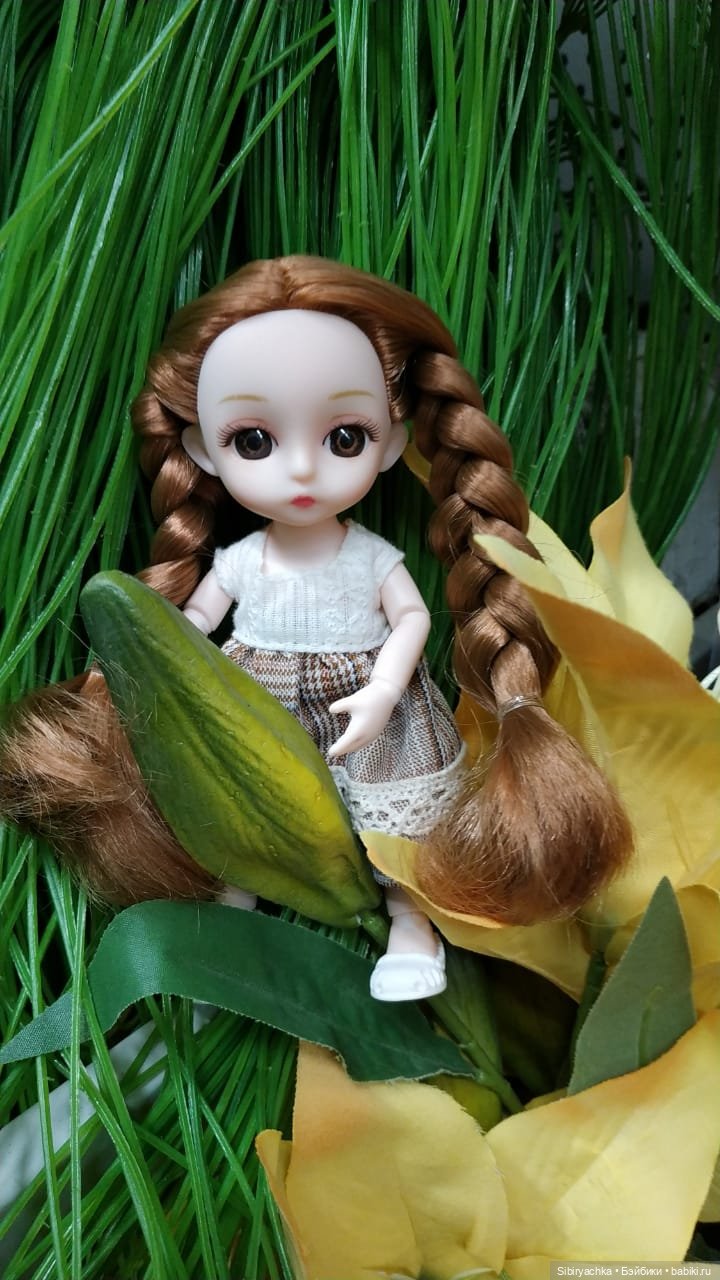 Глаша в цветочном отделе — Игровые куклы разных производителей (Разное): редкие бренды