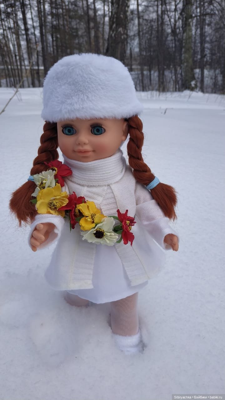 Аннушка, лес и цветы — Российские куклы Весна