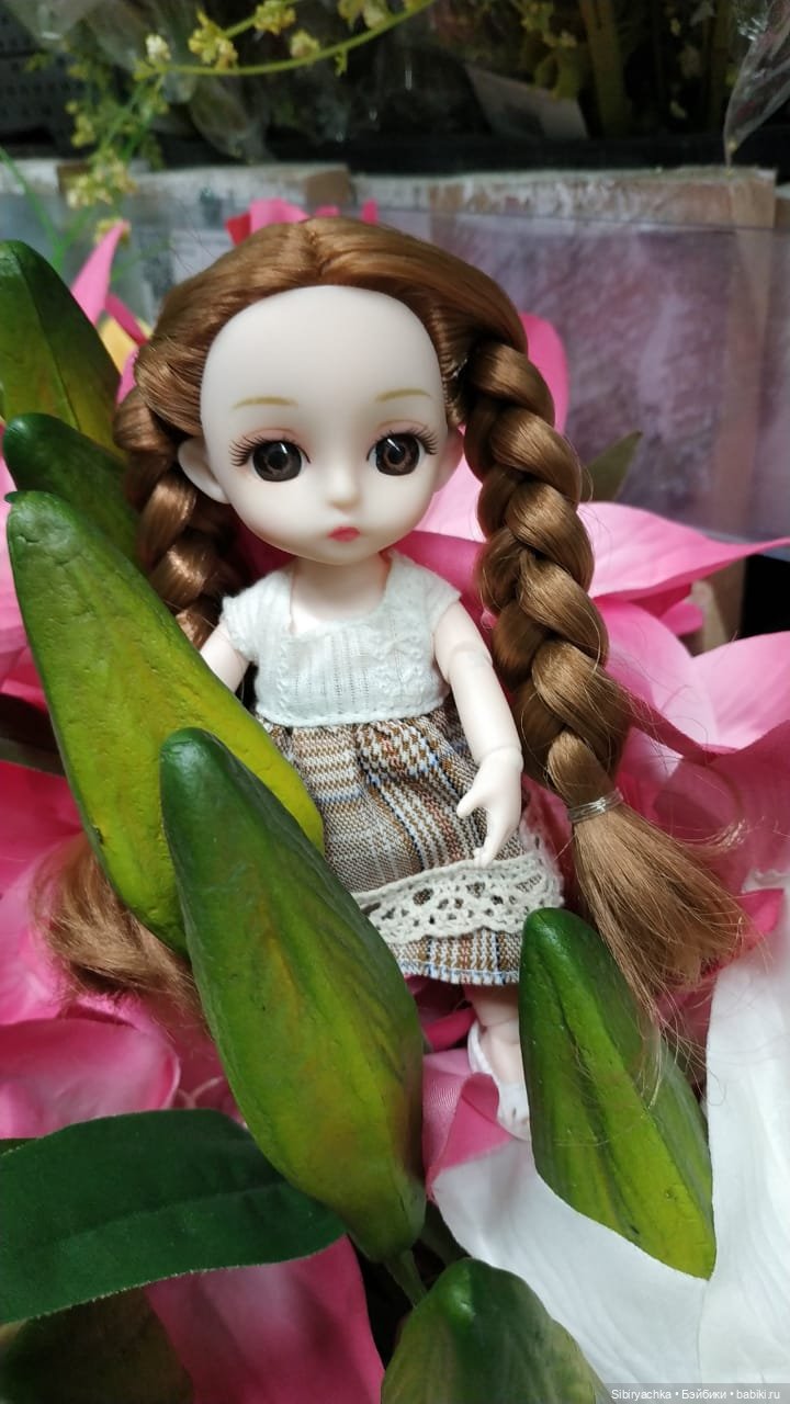 Глаша в цветочном отделе — Игровые куклы разных производителей (Разное): редкие бренды