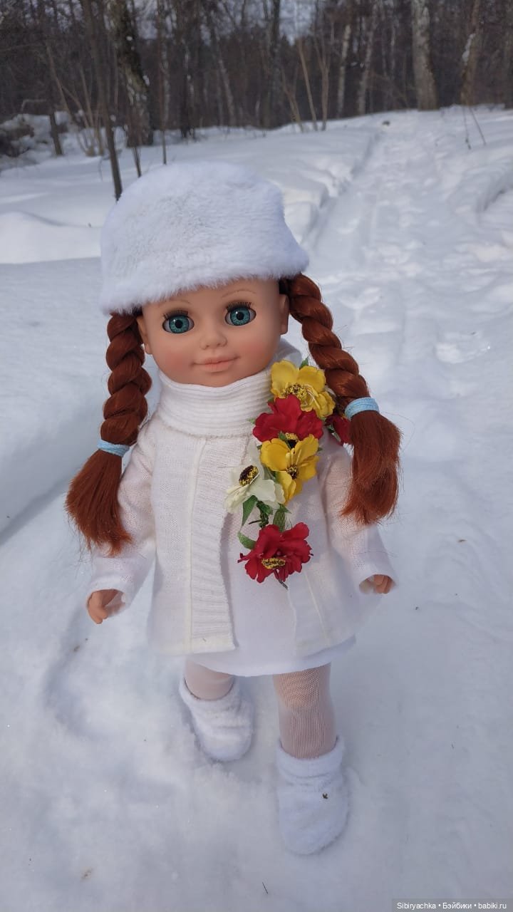 Аннушка, лес и цветы — Российские куклы Весна
