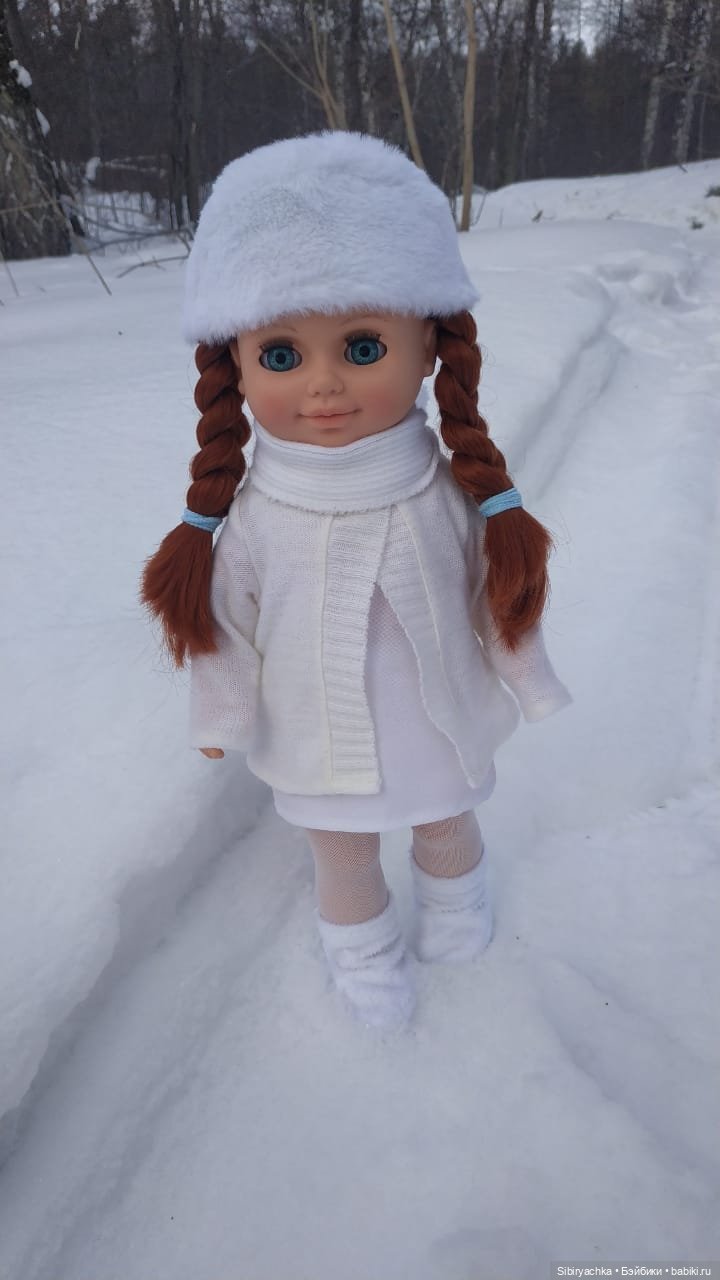 Аннушка, лес и цветы — Российские куклы Весна