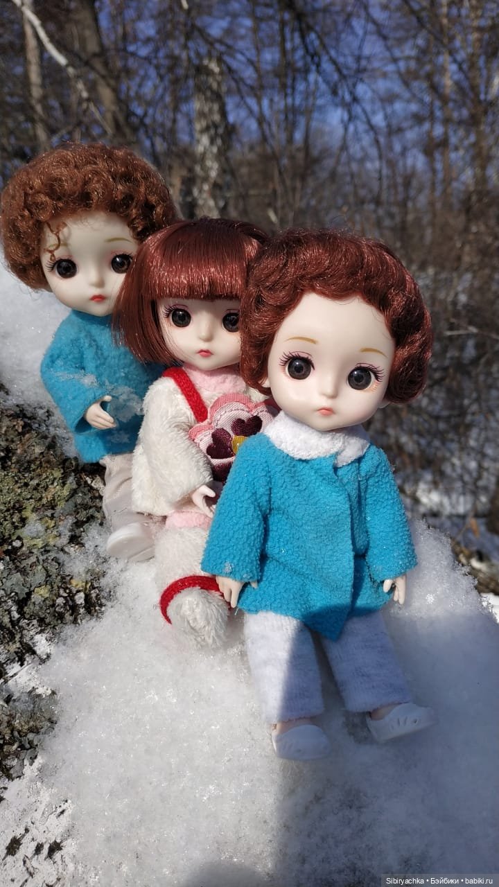 Малыши на прогулке в лесу (фото 6)