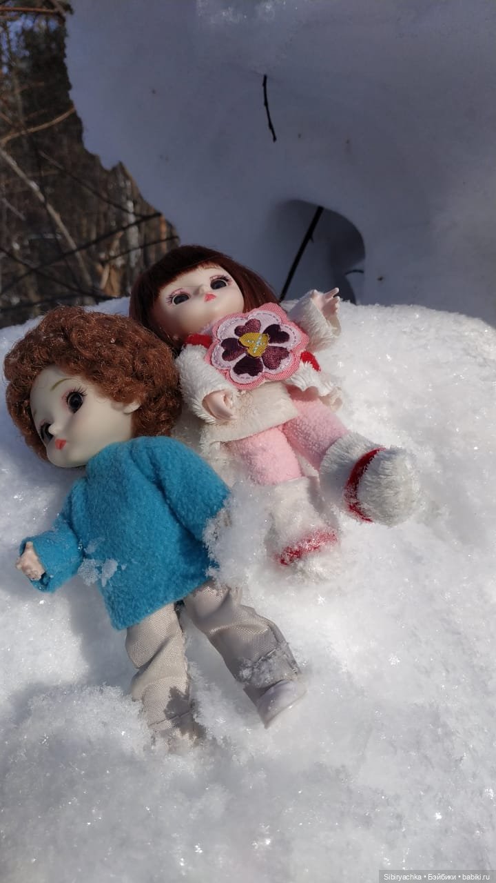 Малыши на прогулке в лесу (фото 10)