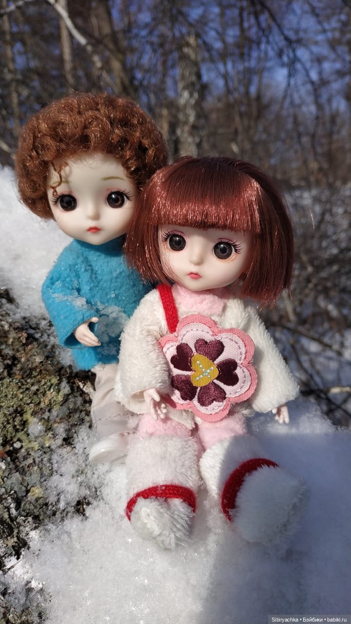 Малыши на прогулке в лесу (фото 5)