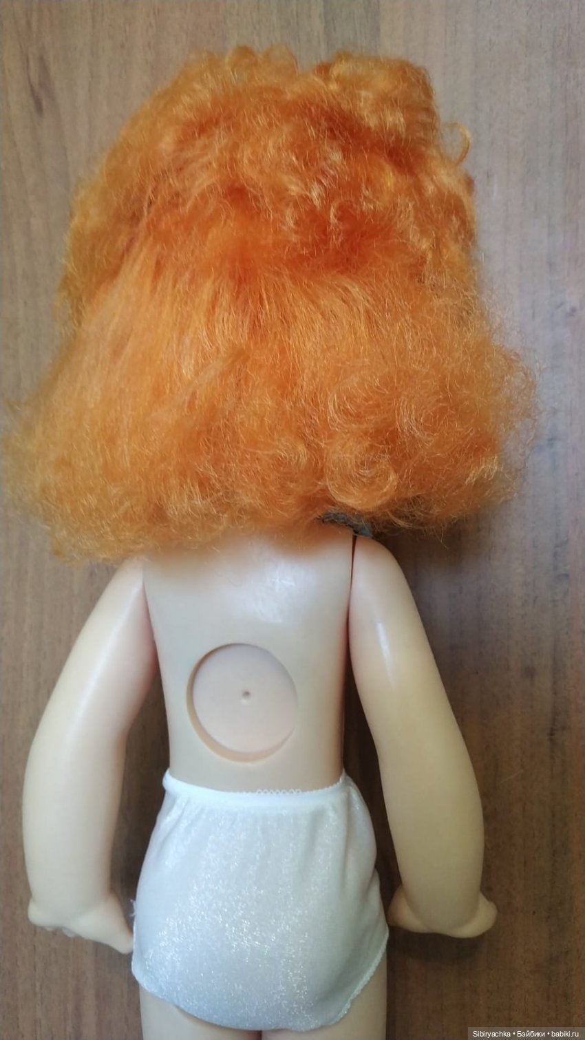 Рыжеволосая красавица Лиля из Ворошиловграда (фото 2)